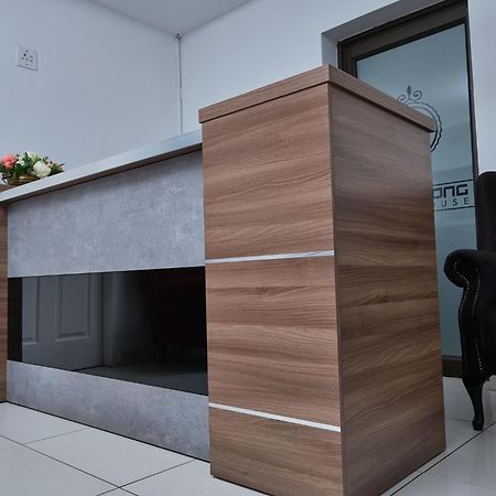 Oleratong Guest House Evander Экстерьер фото